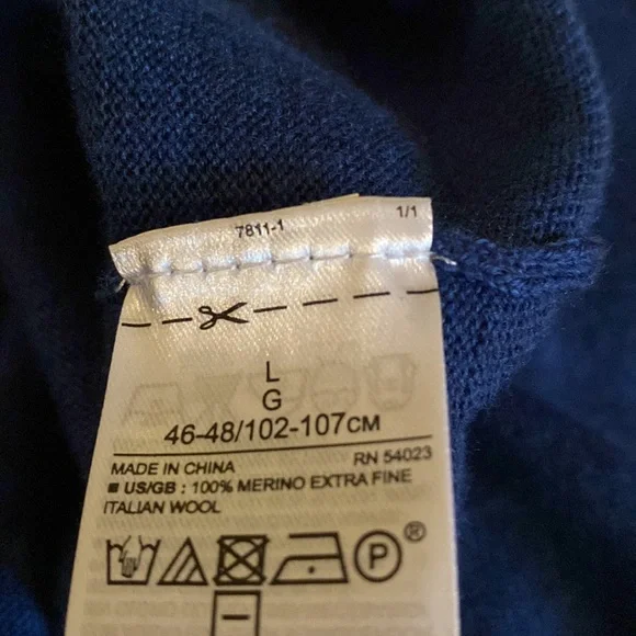 Banana Republic stunning blue Italian Yarn by Baruffa stretchy sweater. - Picture 8 of 11